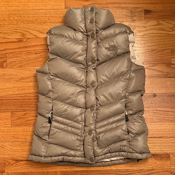 The North Face Jackets & Blazers - The North Face 700 Fill Down Puffer Vest Women’s Small Beige Taupe